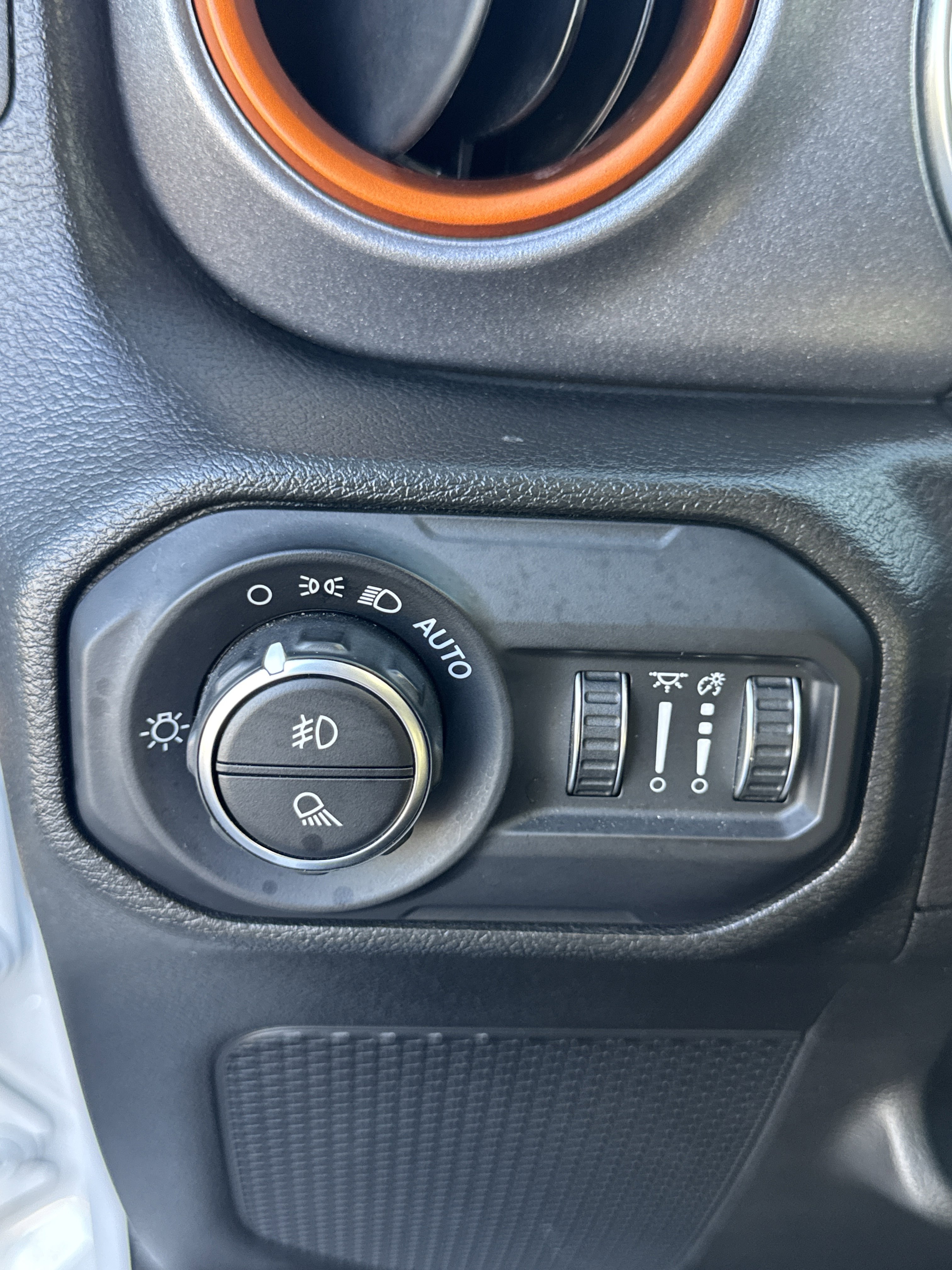 Used 2022 Jeep Gladiator Mojave w/ LED Lighting Group image 31