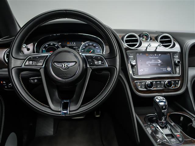 Used 2019 Bentley Bentayga V8 image 21