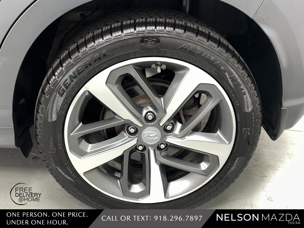 Used 2021 Hyundai Kona Ultimate w/ Cargo Package image 11