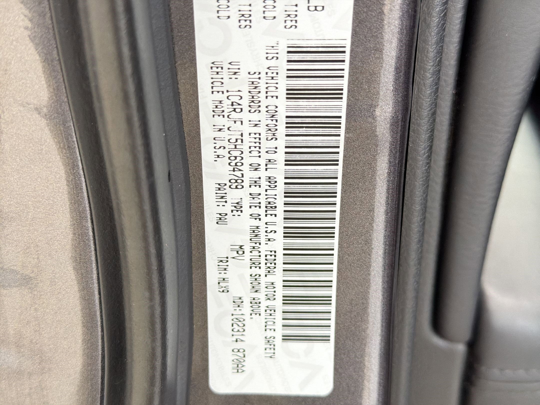 Used 2017 Jeep Grand Cherokee Summit w/ Platinum Series Group AWD/4WD image 21