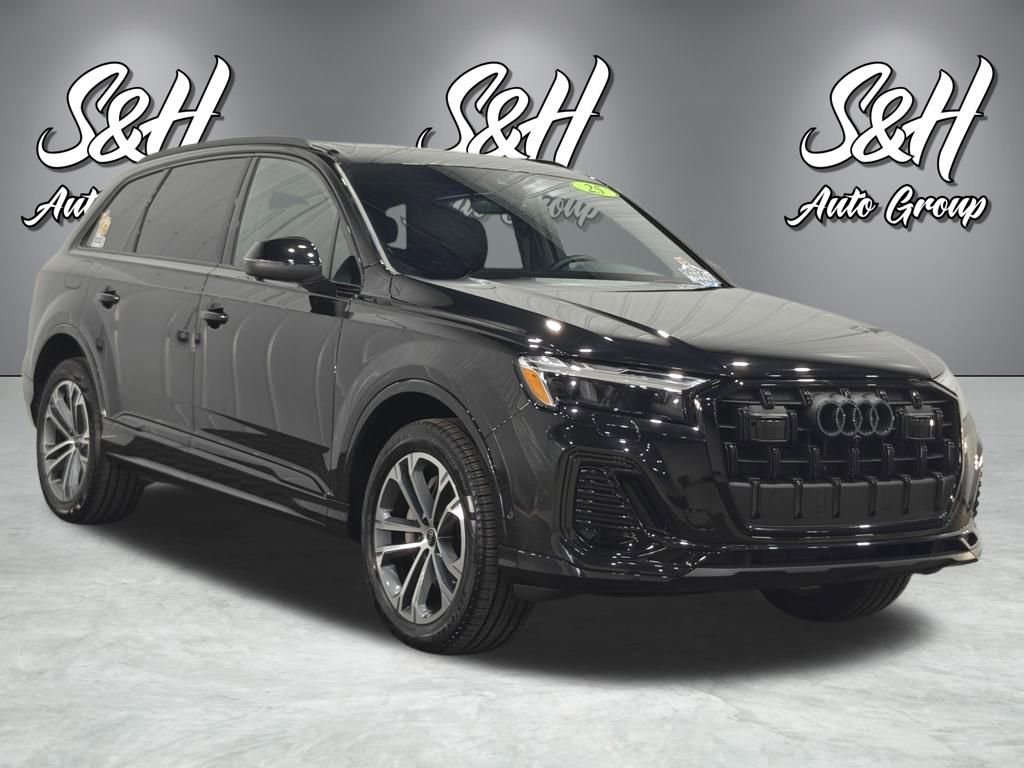 Used 2025 Audi Q7 2.0T Premium Plus w/ Premium Plus Package image 2