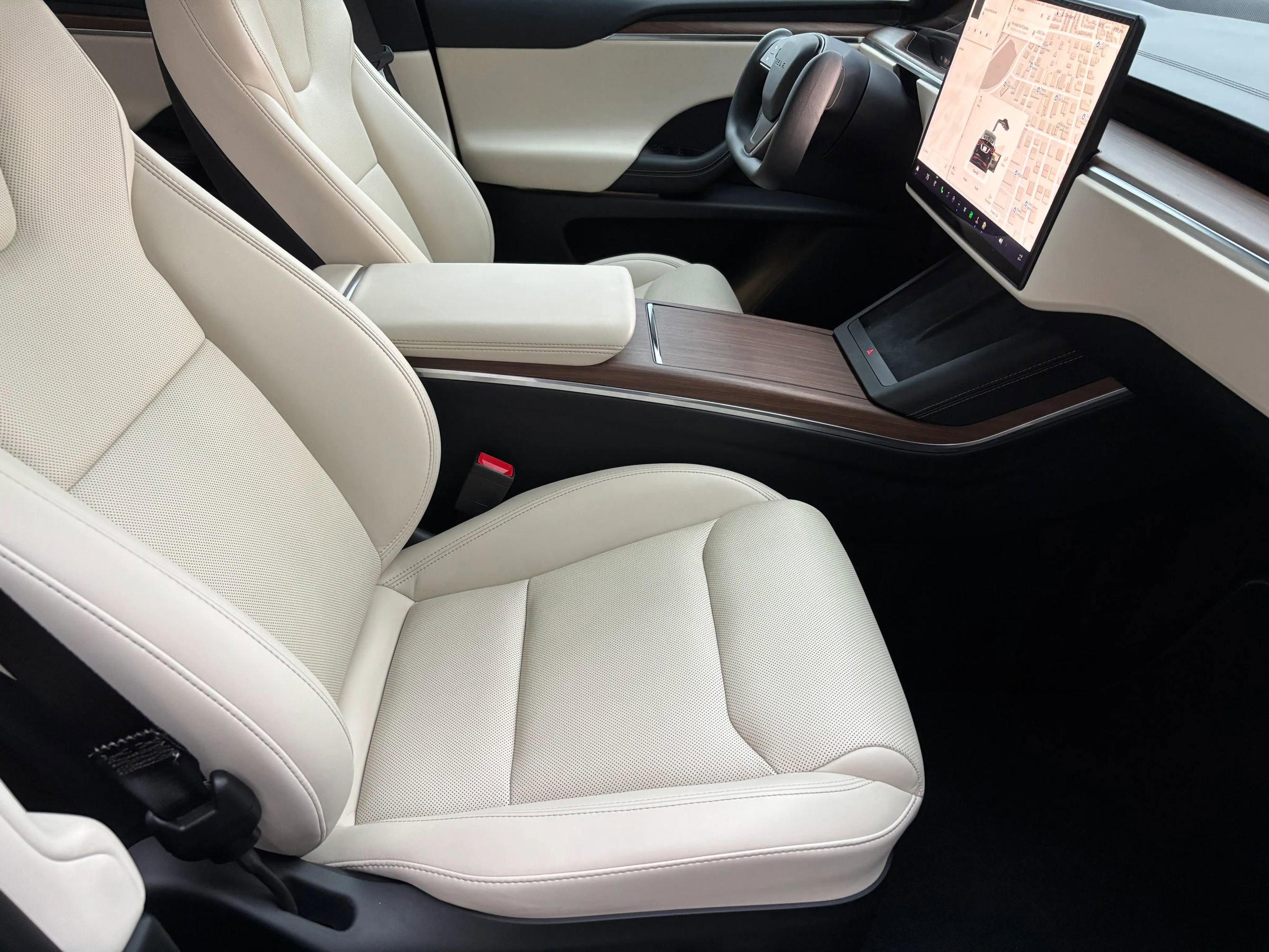 Used 2023 Tesla Model X image 12