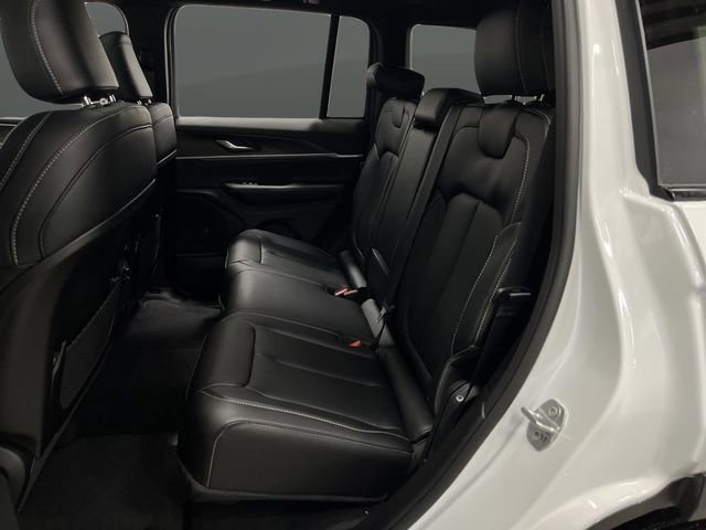New 2025 Jeep Grand Cherokee Limited image 30