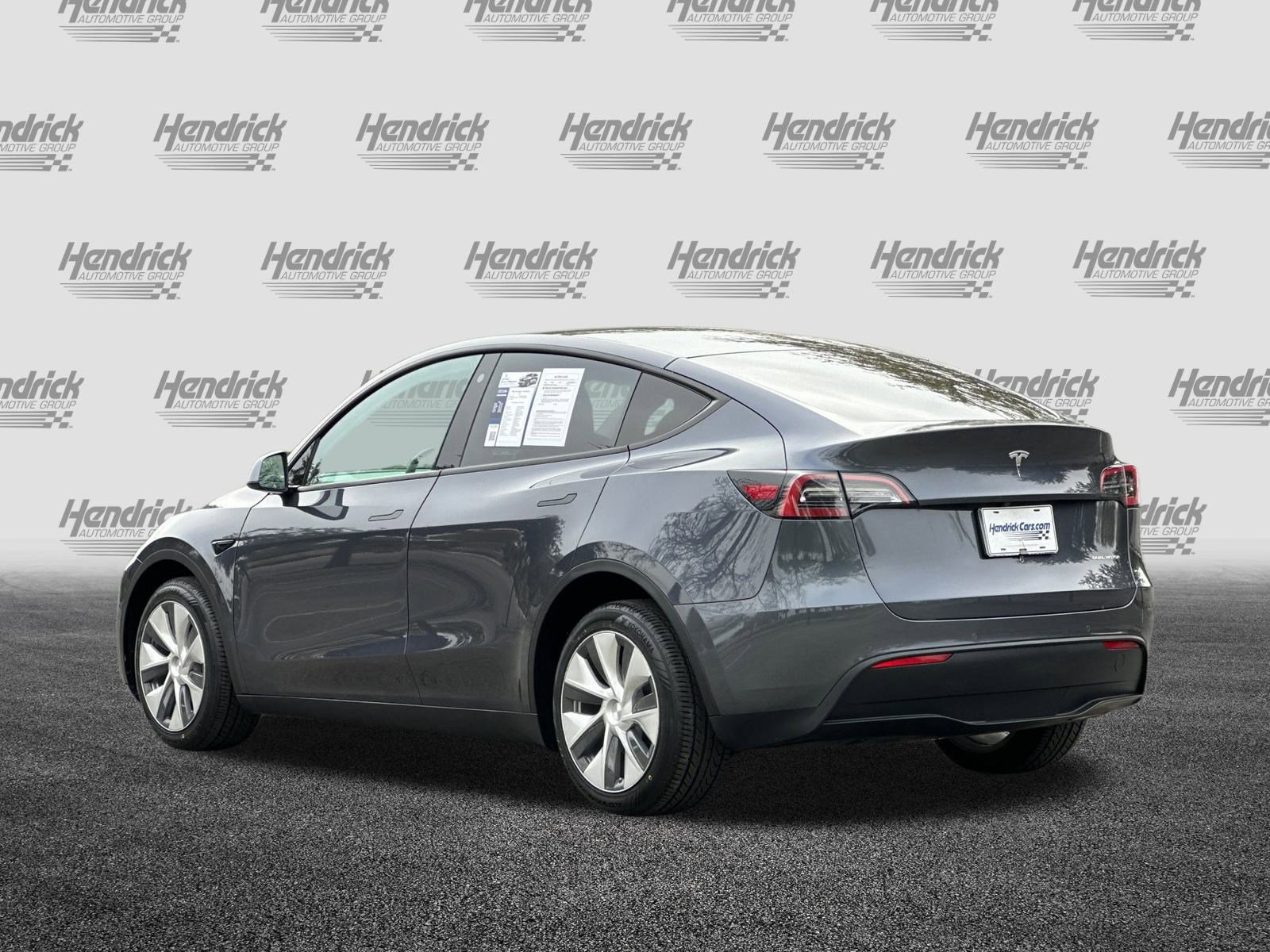 Used 2022 Tesla Model Y Long Range image 7