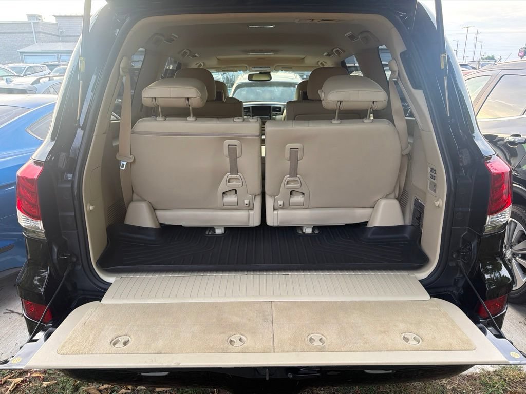 Used 2014 Lexus LX 570 4WD image 6