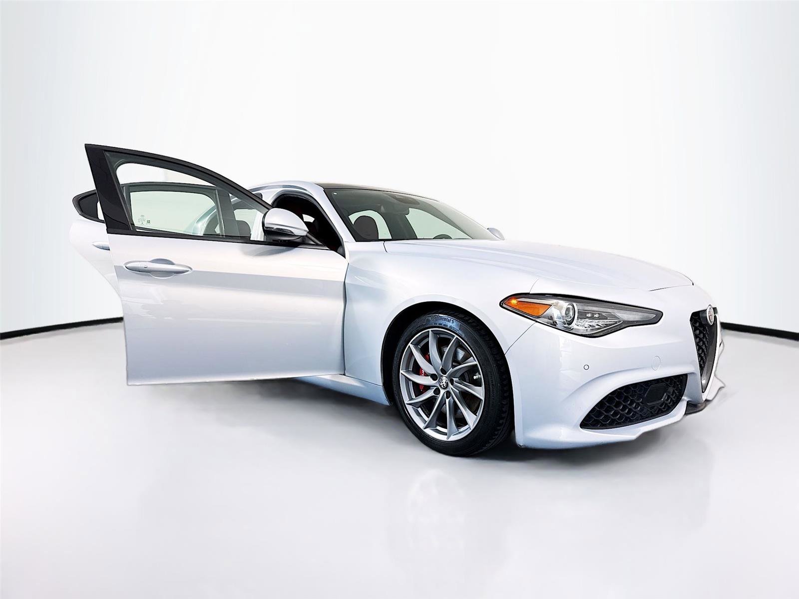 Used 2023 Alfa Romeo Giulia Sprint RWD image 21