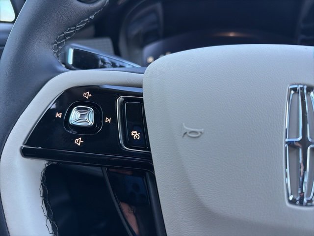 New 2026 Lincoln Corsair Premiere image 17