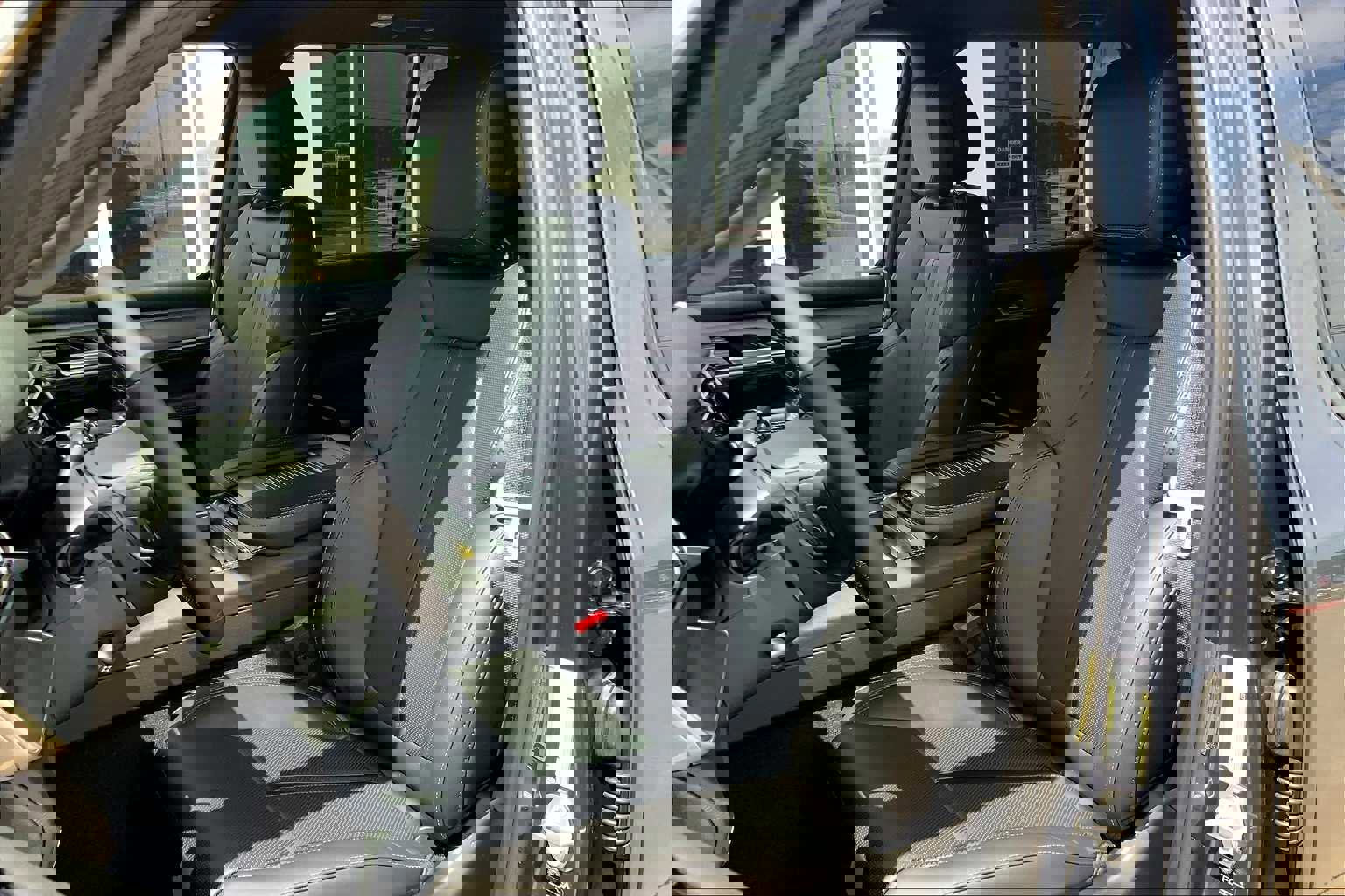 New 2025 Jeep Wagoneer 4WD w/ Convenience Group I image 9