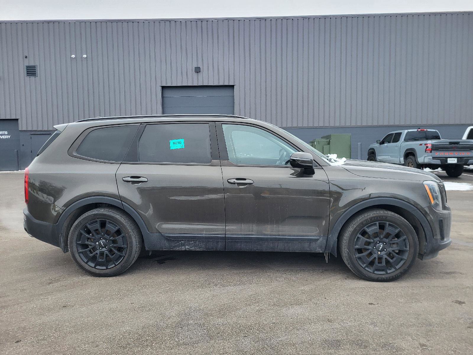 Used 2022 Kia Telluride SX image 2
