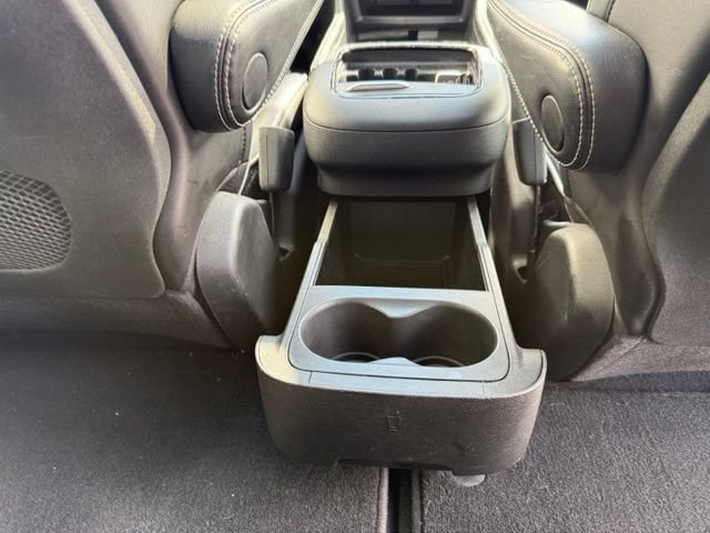 Used 2025 Chrysler Pacifica Limited FWD image 20