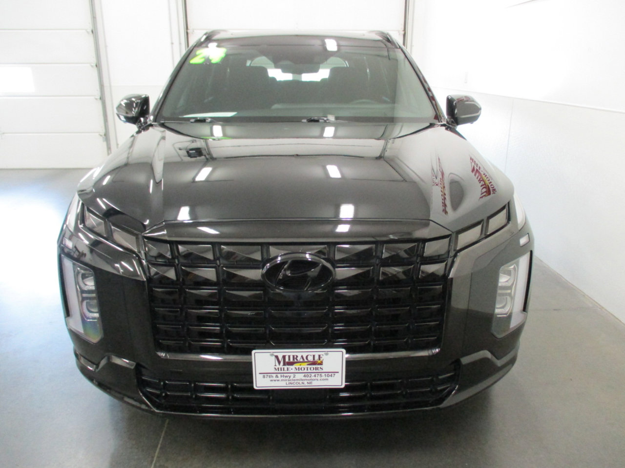 Used 2024 Hyundai Palisade Calligraphy image 8