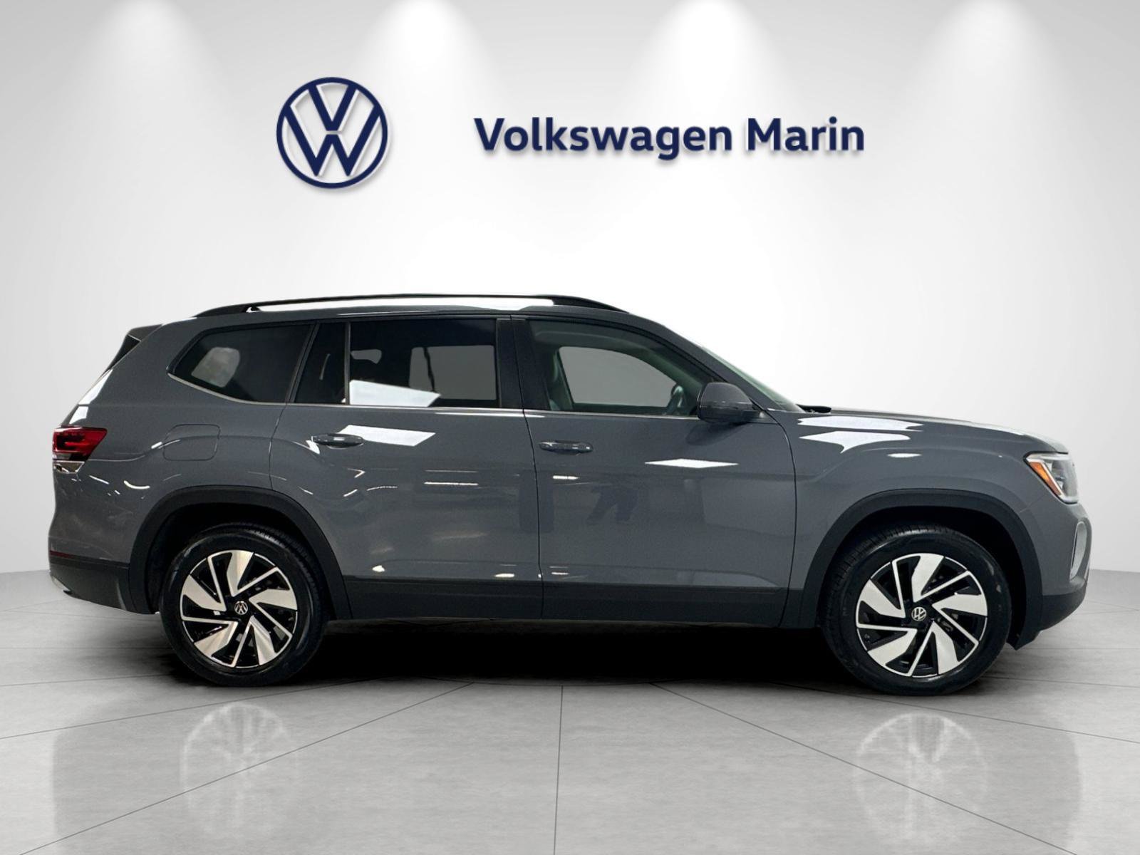 Used 2026 Volkswagen Atlas SE FWD image 6