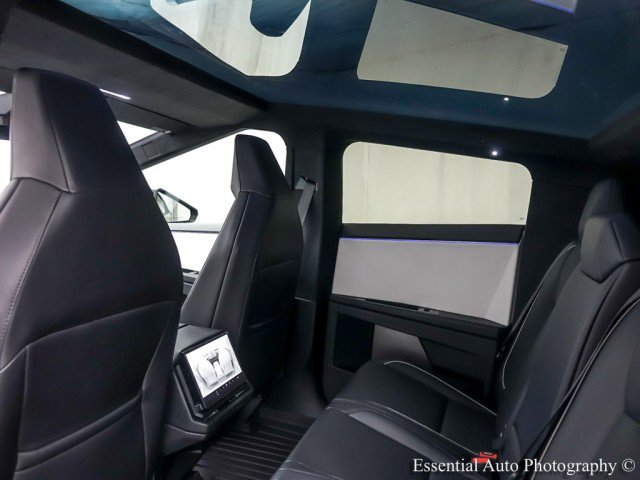 Used 2024 Tesla Cybertruck AWD Crew Cab image 15
