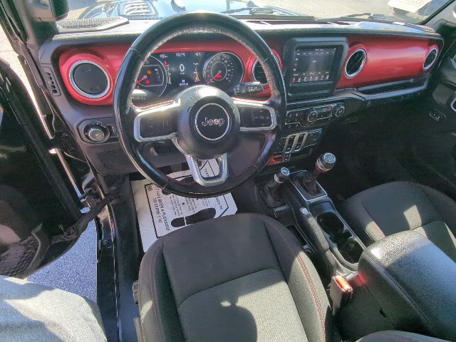 Used 2021 Jeep Wrangler Rubicon w/ Cold Weather Group AWD/4WD image 7