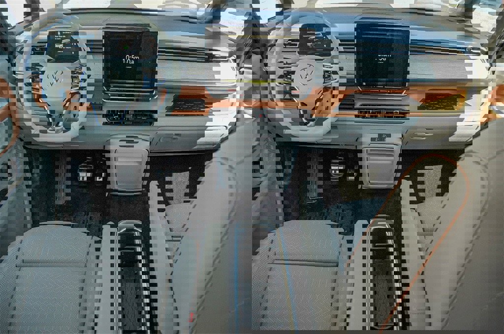 New 2025 Volkswagen ID. Buzz 1st Edition image 19