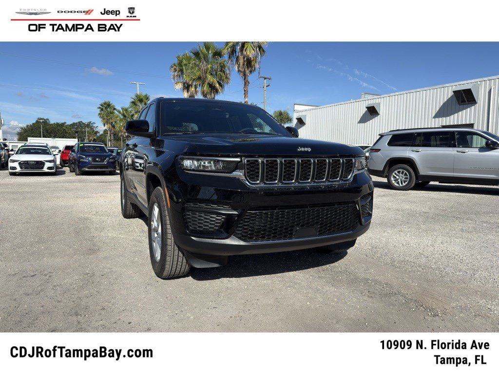 New 2025 Jeep Grand Cherokee Laredo X