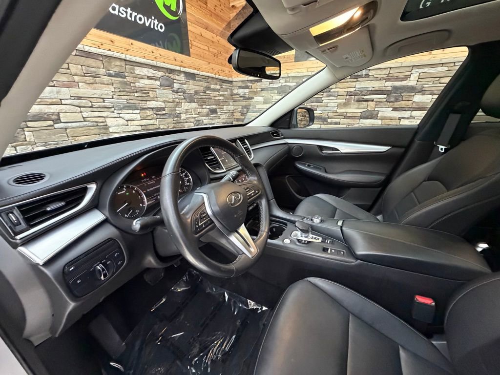 Used 2019 INFINITI QX50 Luxe w/ Navigation Package AWD/4WD image 10