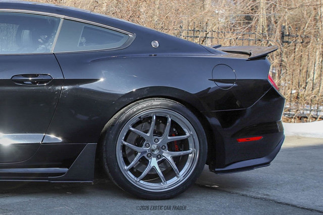 Used 2017 Ford Mustang GT Premium w/ Equipment Group 401A image 5