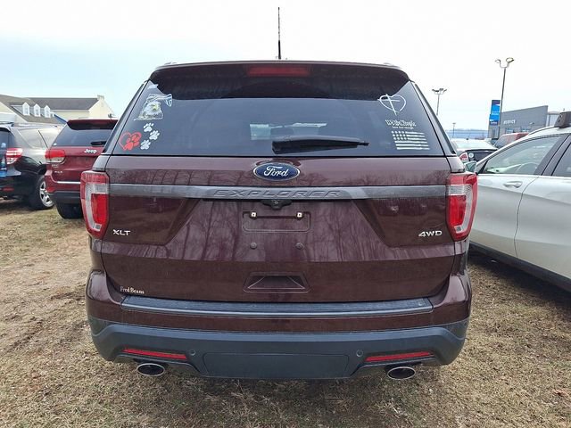 Used 2018 Ford Explorer XLT w/ Equipment Group 202A image 7