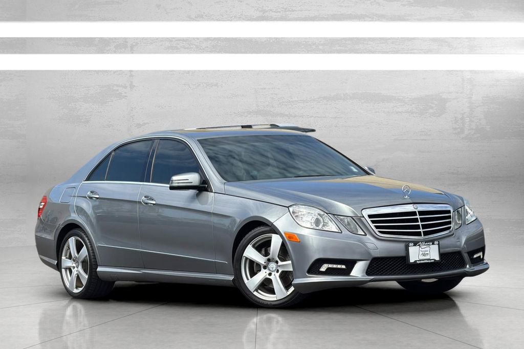 Used 2011 Mercedes-Benz E 350 Sedan image 2