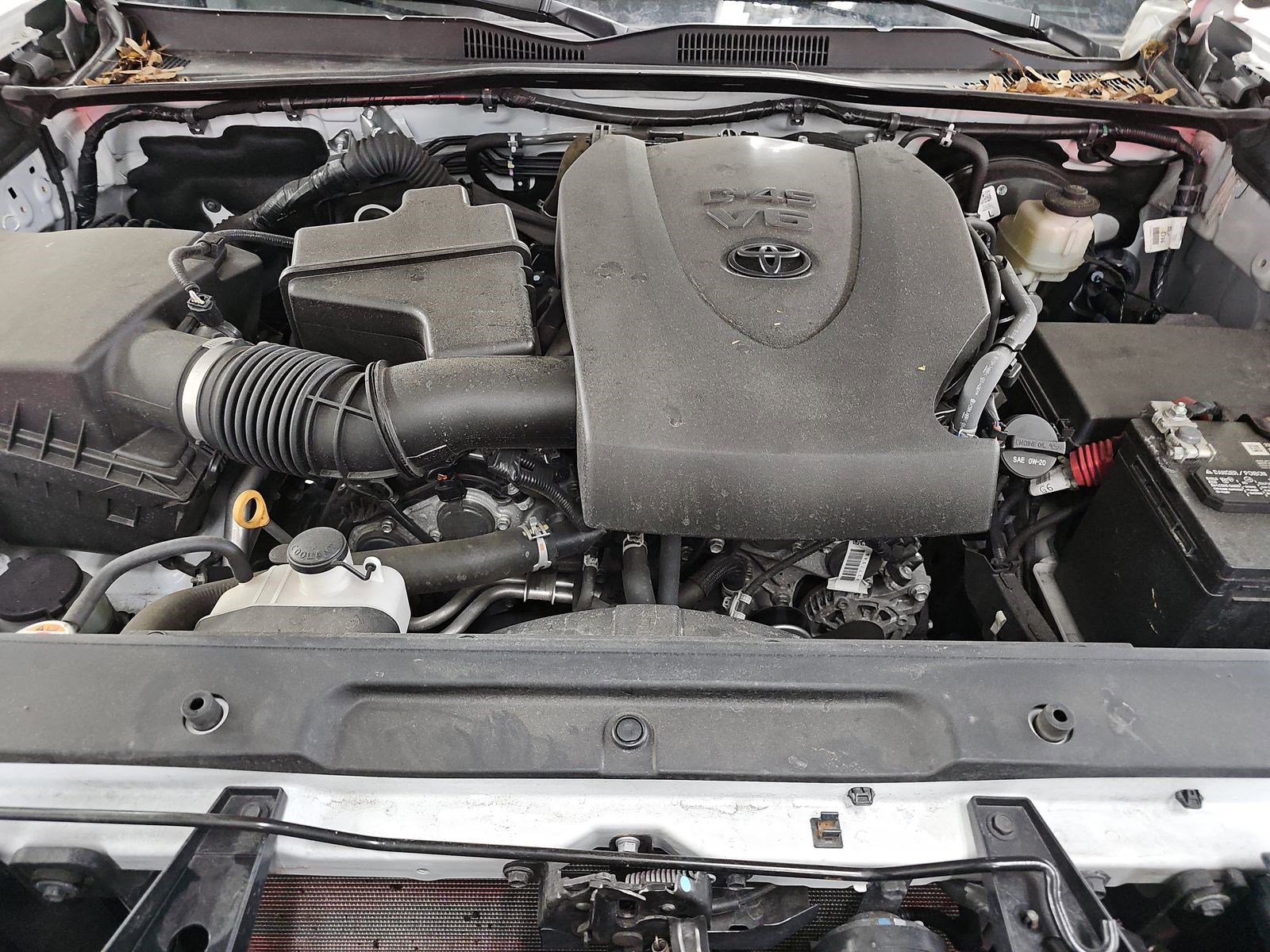 Used 2021 Toyota Tacoma SR5 RWD image 14