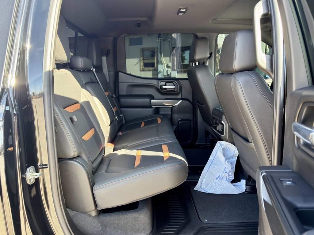 Used 2021 GMC Sierra 1500 AT4 w/ AT4 Premium Package image 12