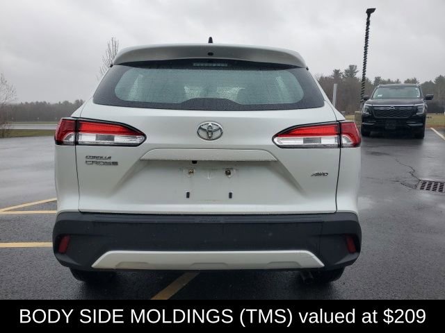 Used 2022 Toyota Corolla Cross L image 5