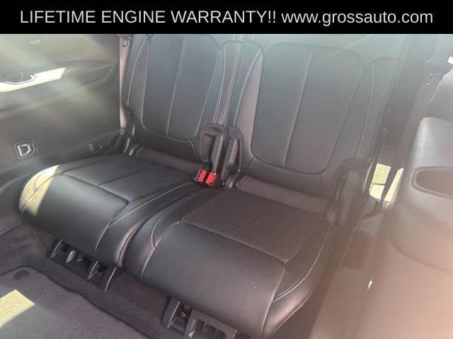 Used 2025 Jeep Grand Cherokee L Limited w/ Luxury Tech Group II AWD/4WD image 39