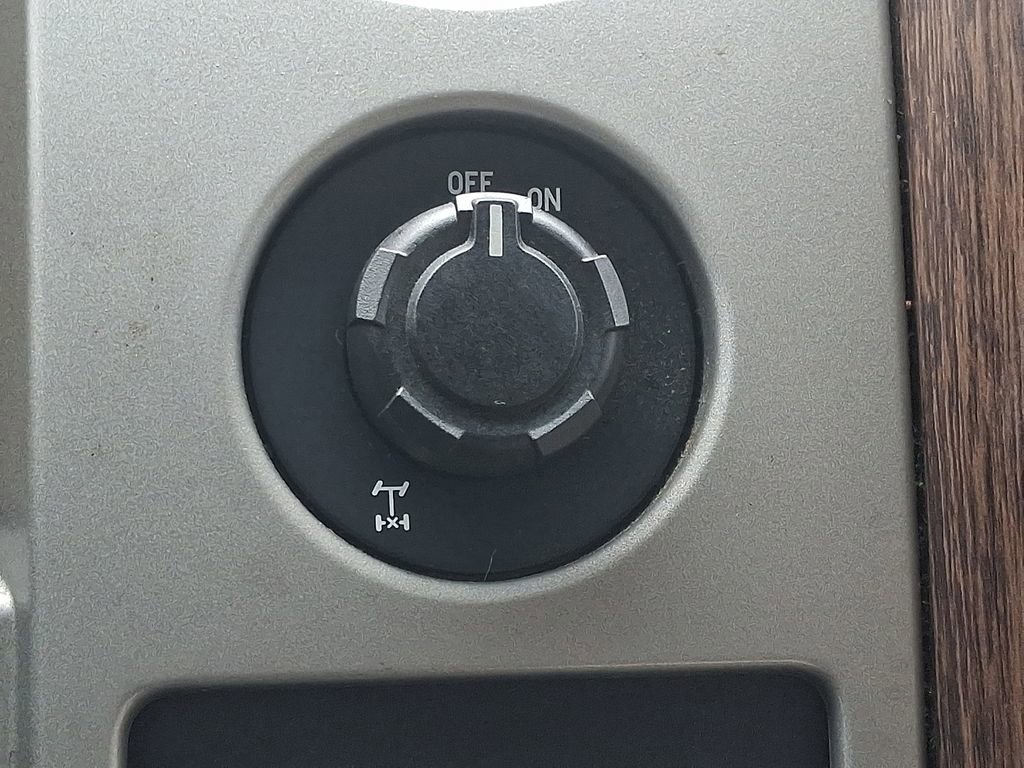 Used 2013 Ford F150 Lariat w/ Mid Equipment Group image 22