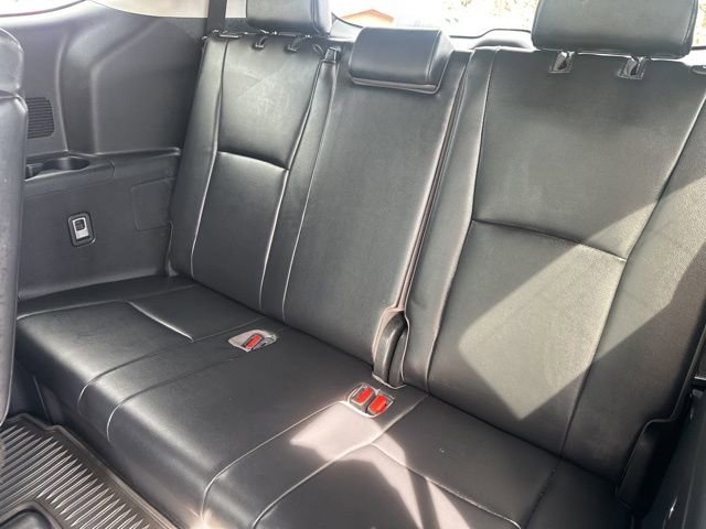 Used 2021 Toyota Highlander XLE image 30