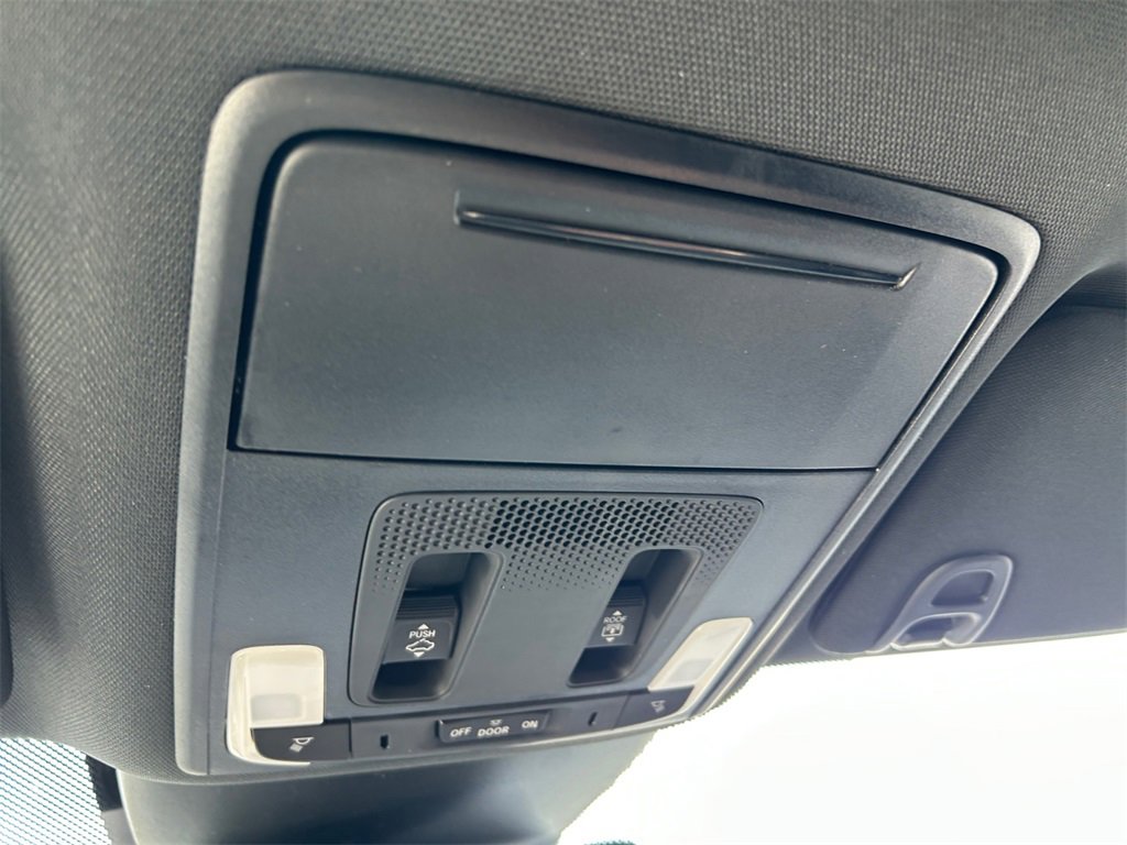 New 2025 Honda Pilot Black Edition image 25