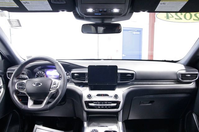 Used 2024 Ford Explorer Timberline w/ Timberline Technology Package image 16