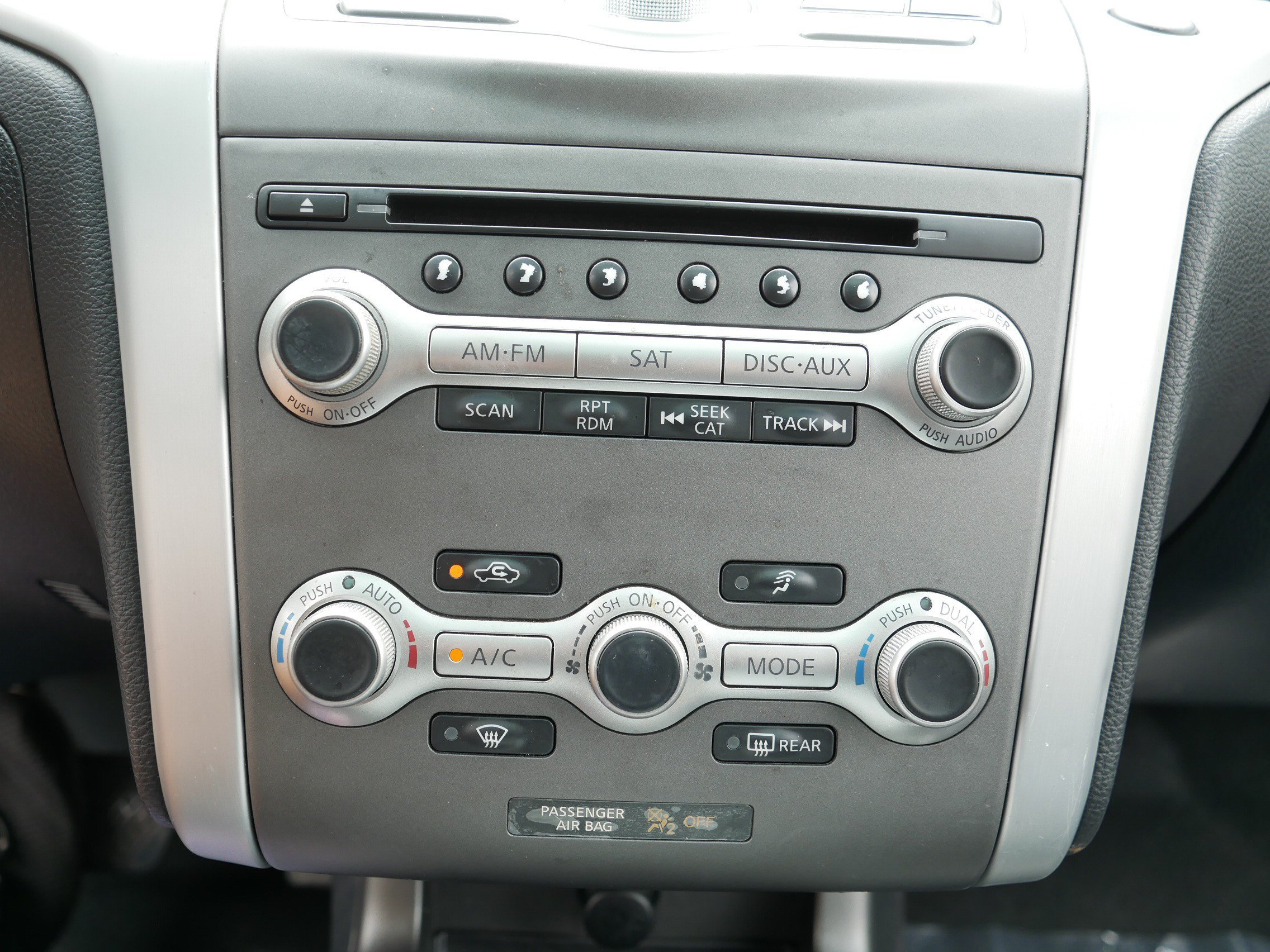 Used 2014 Nissan Murano SL w/ Navigation Package AWD/4WD image 29