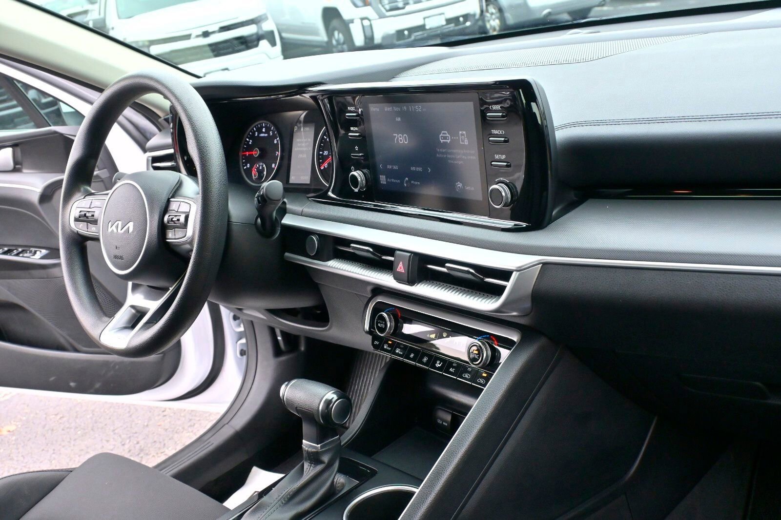 Used 2023 Kia K5 LXS image 21