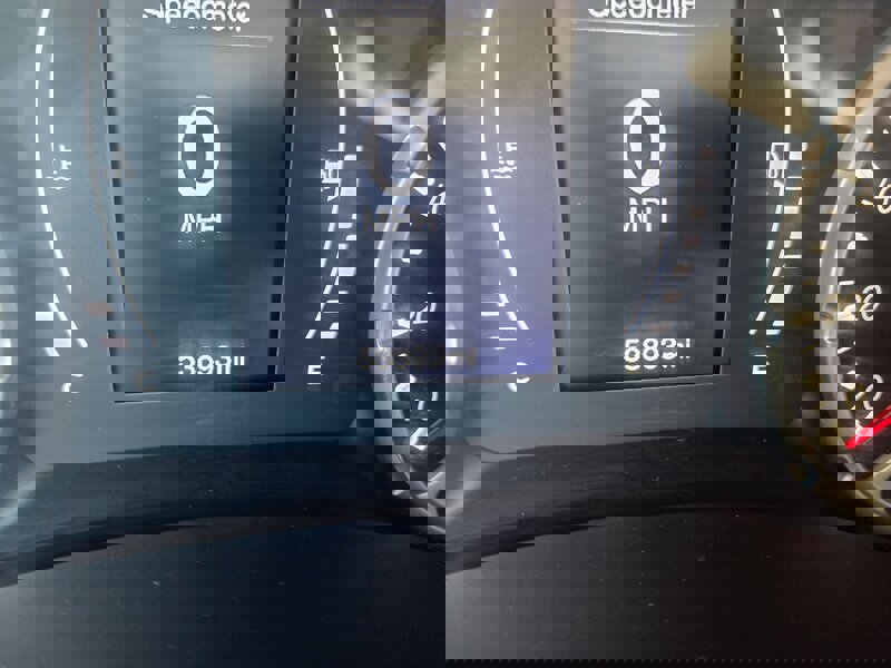 Used 2019 Jeep Renegade Latitude w/ Cold Weather Group image 18