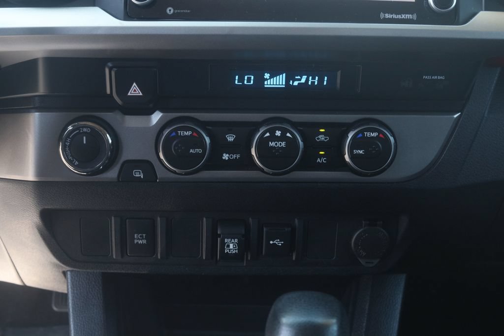Certified 2021 Toyota Tacoma SR5 AWD/4WD image 11