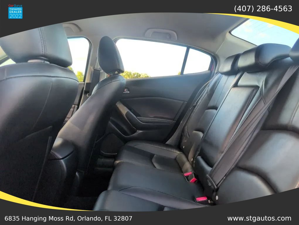 Used 2017 MAZDA MAZDA3 Touring FWD image 16