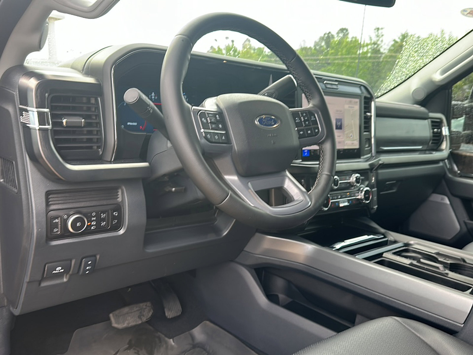 Used 2026 Ford F250 Lariat w/ Tremor Off-Road Package AWD/4WD image 14