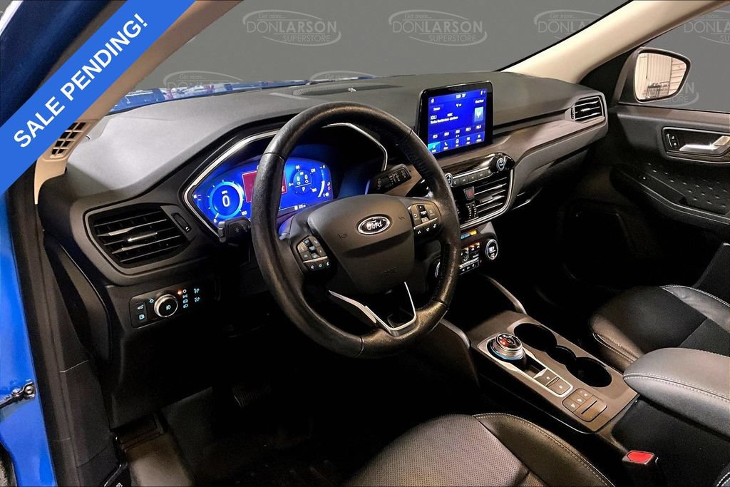 Used 2020 Ford Escape Titanium FWD image 17