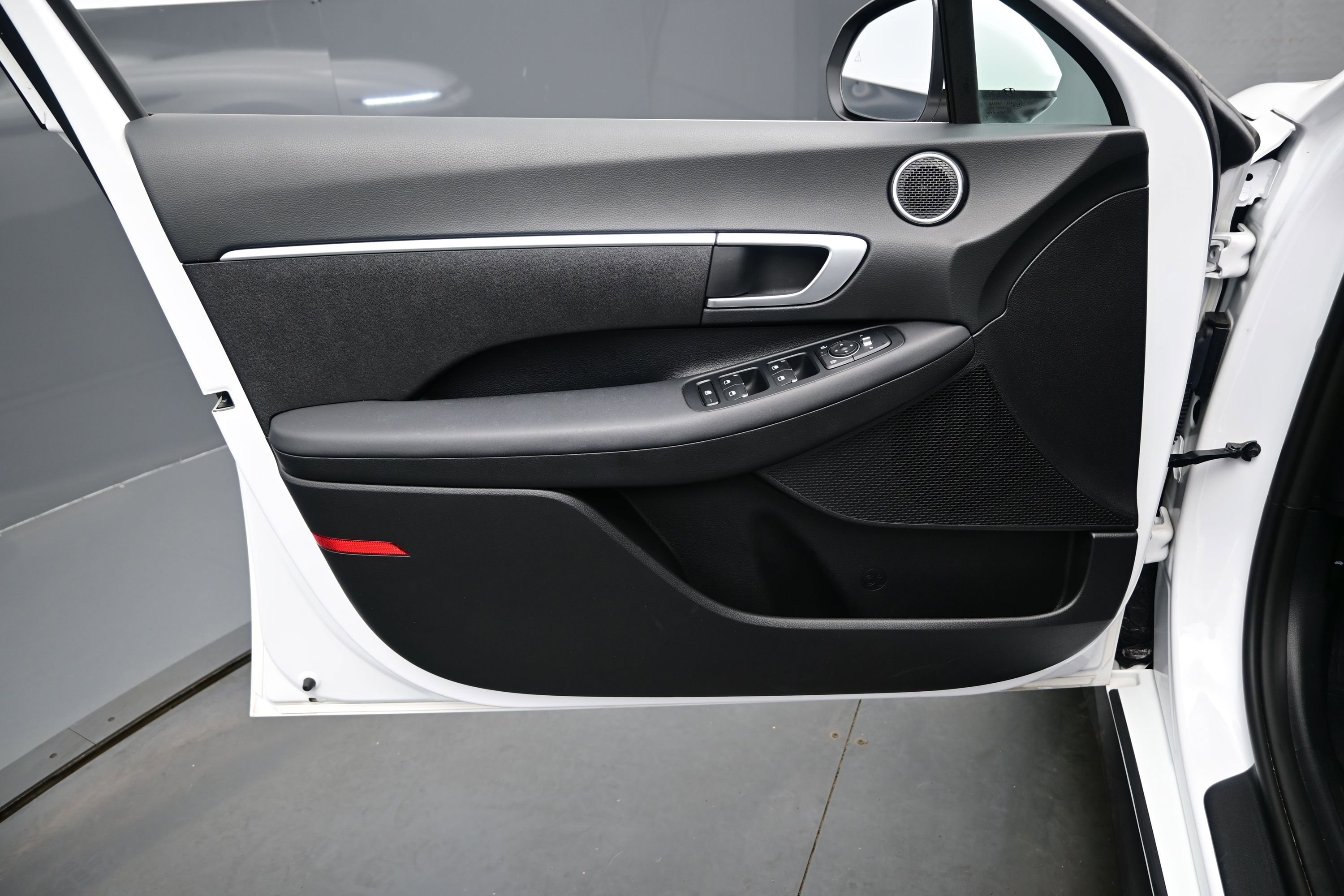 Certified 2026 Hyundai Sonata SE FWD image 9
