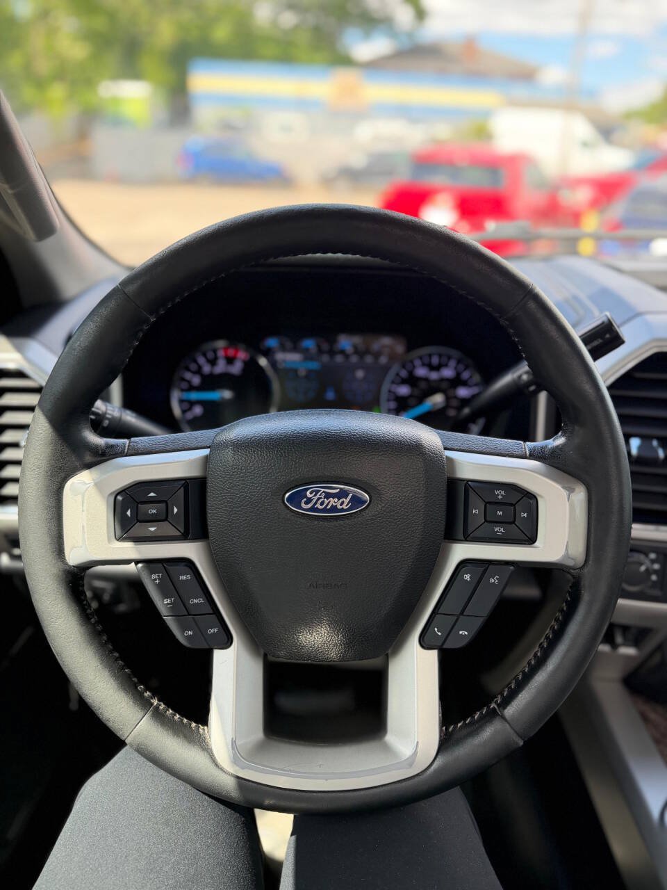 Used 2019 Ford F250 Lariat w/ Lariat Ultimate Package AWD/4WD image 19