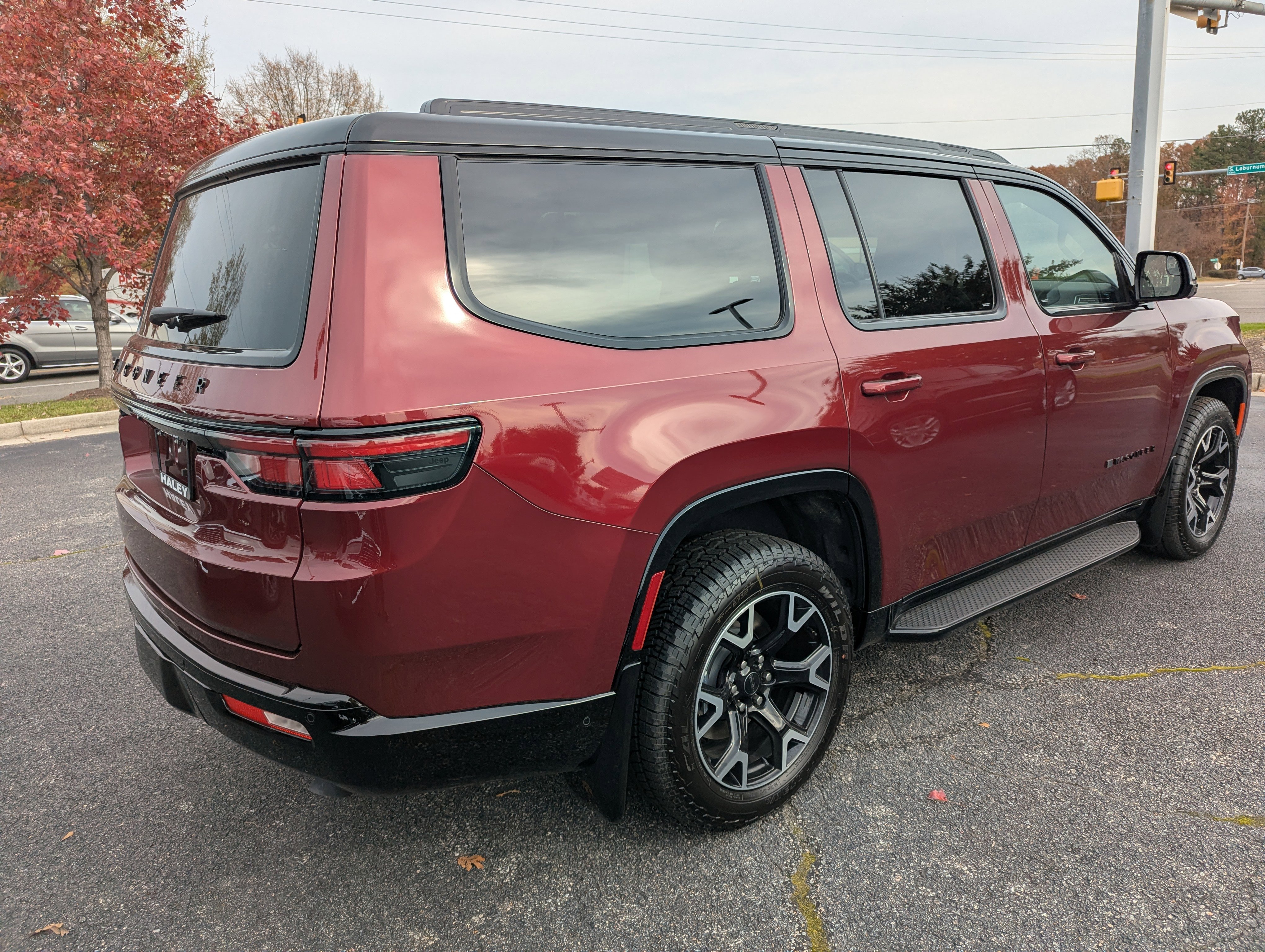 New 2025 Jeep Wagoneer Series II image 8