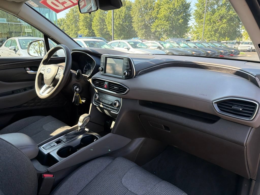 Used 2020 Hyundai Santa Fe SE FWD image 32