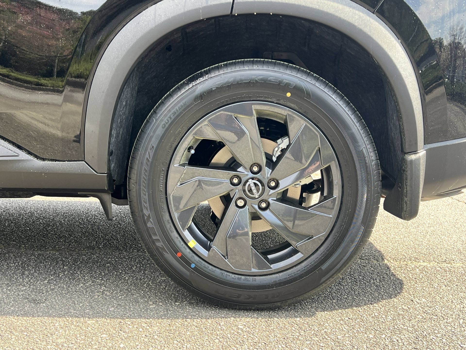 New 2026 Nissan Rogue SV w/ Cold Weather Package FWD image 27