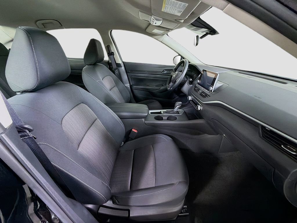 Used 2025 Nissan Altima 2.5 S image 26