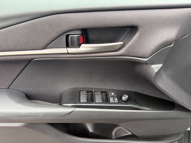 Used 2026 Toyota Camry LE FWD image 8