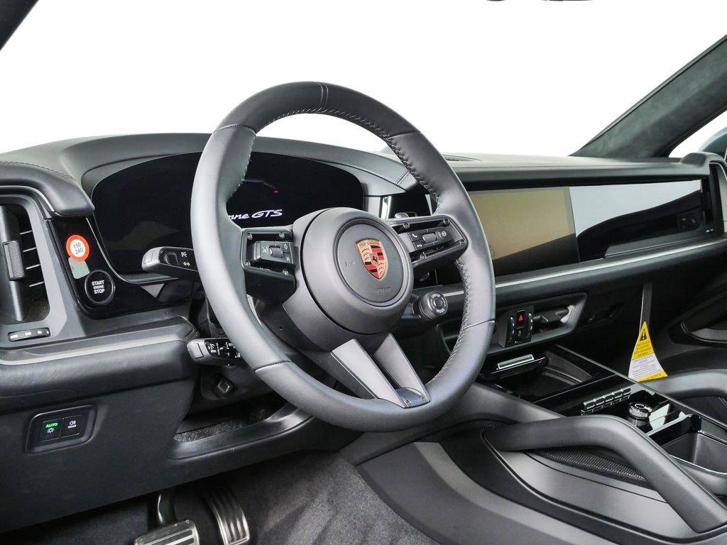 New 2026 Porsche Cayenne GTS AWD/4WD image 4