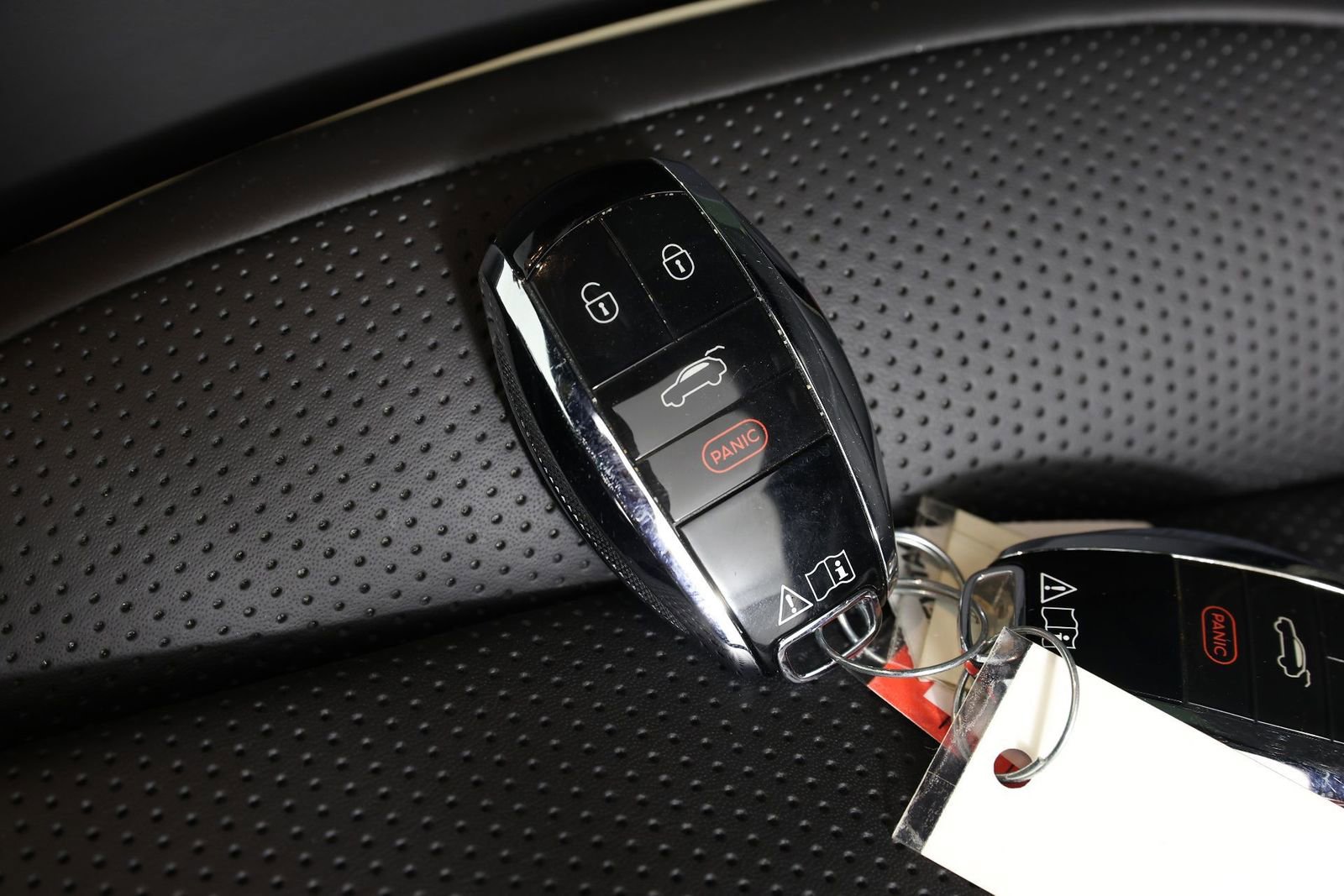 Used 2023 Bentley Bentayga Extended Wheelbase image 30