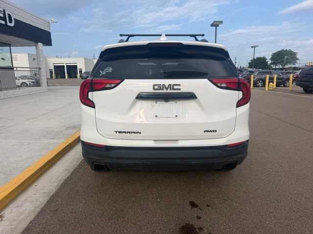 Used 2020 GMC Terrain SLT w/ Preferred Package AWD/4WD image 9