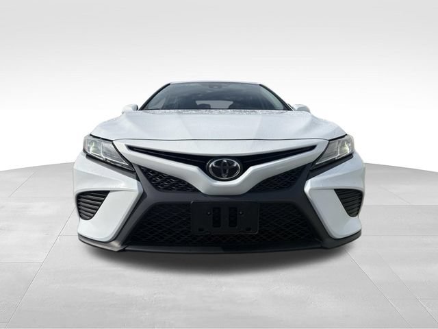 Used 2020 Toyota Camry SE FWD image 8
